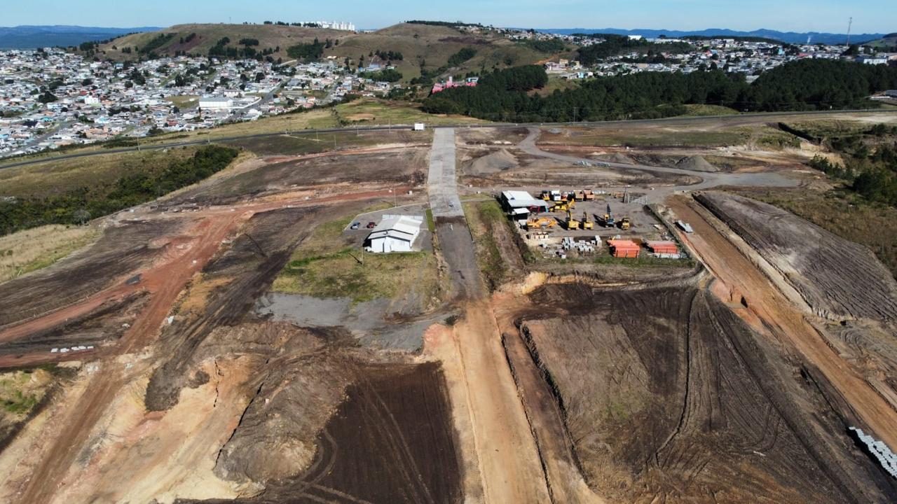 Vista panorâmica das quadras e ruas em implantação